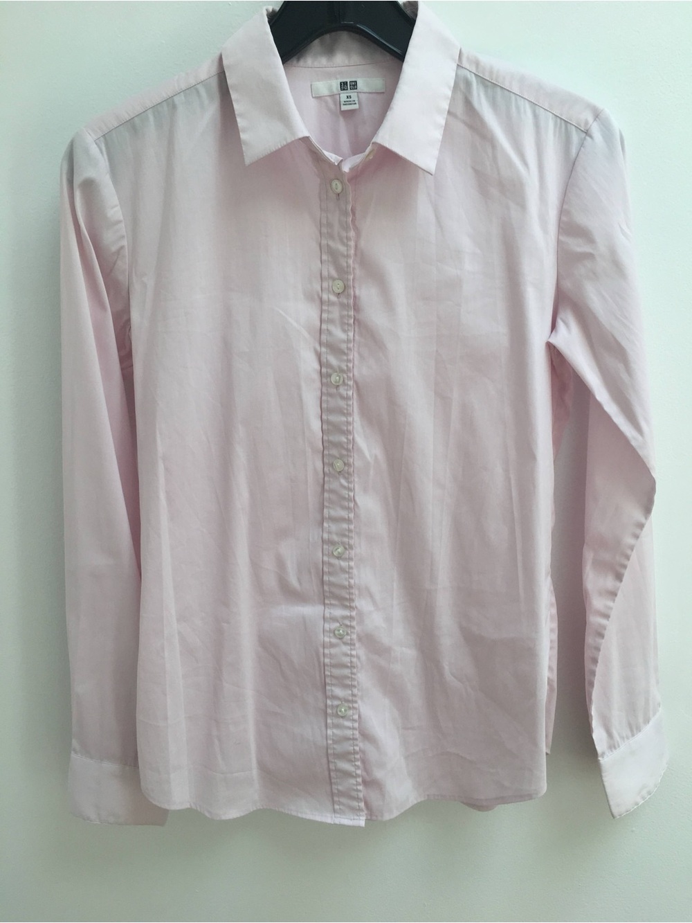 Uniqlo Women’s Pale Pink Long-Sleeve Dress Shirt in XS
